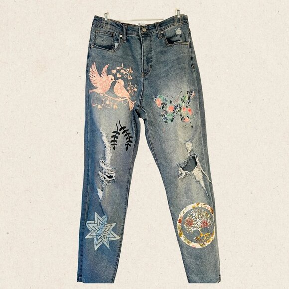 🌟 Upcycled Celebrity Pink Jeans - Feminine Designs 🌟 - Picture 1 of 7